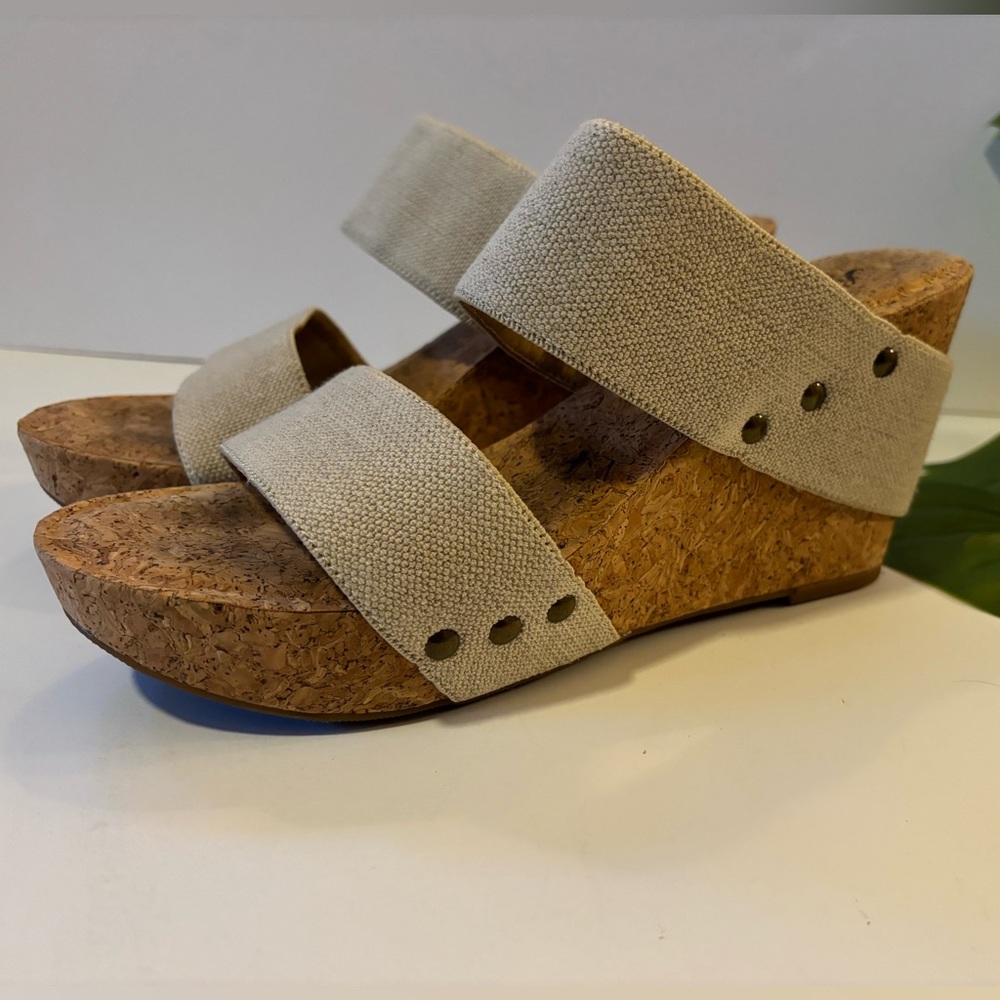 Lucky Brand Magnolia Cork Wedge 8.5M